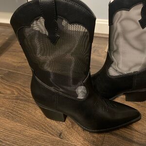 BRAND NEW Black Western Boots for Women